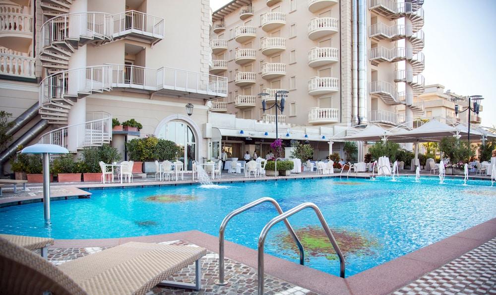 Palace Hotel Milano Marittima Exterior foto