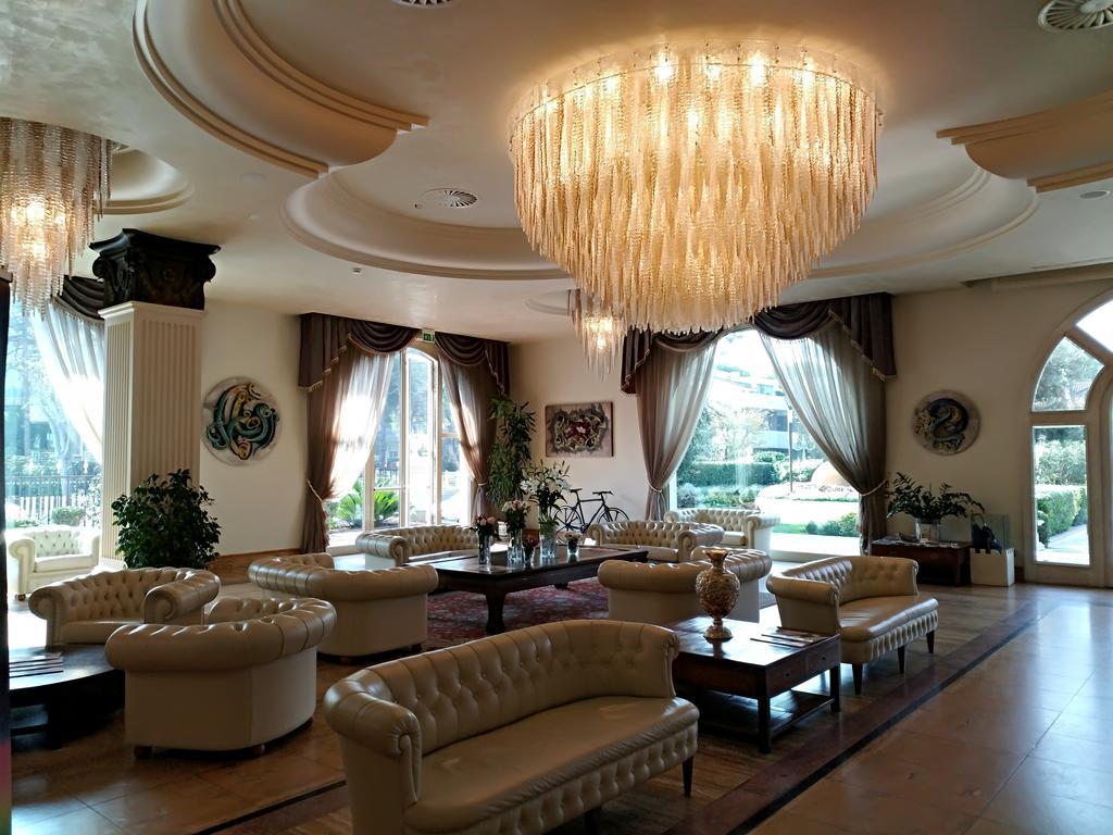 Palace Hotel Milano Marittima Exterior foto